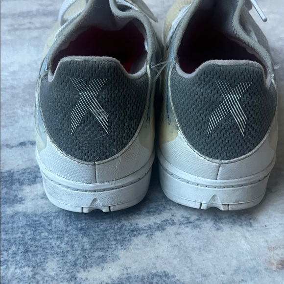 Adidas Cream and Gray Indoor Soccer Cleats - Picture 4 of 7